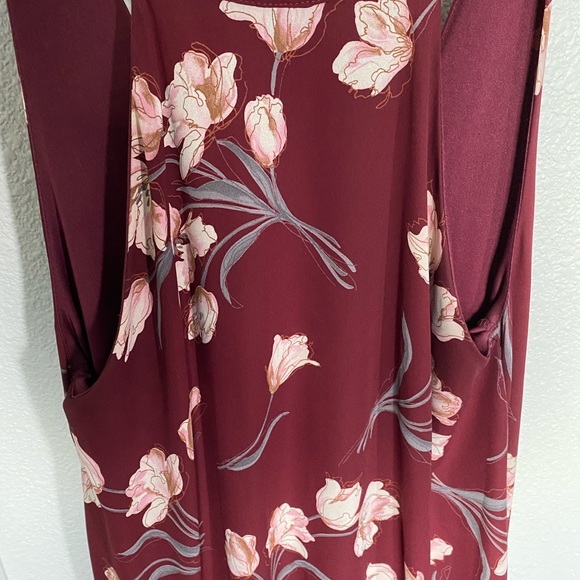 Red floral dress - Picture 3 of 5